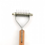 Entfilzungsstriegel von Show Tech - 8 Klingen mit 5 mm Abstand - 37 mm breit